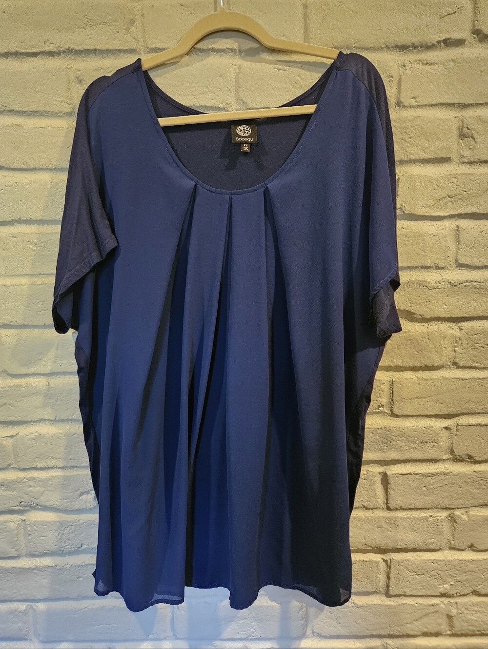Bobeau Navy Blue Pleated Blouse. Sheer Overlay. Plus Size 2X 20W/22W?